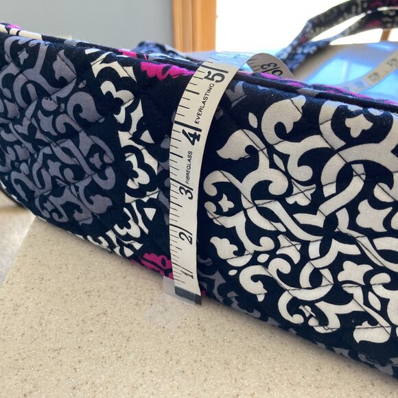 Vera Bradley NWOT Shoulder Bag Holiday Tote in Canterberry Magenta - Picture 7 of 16